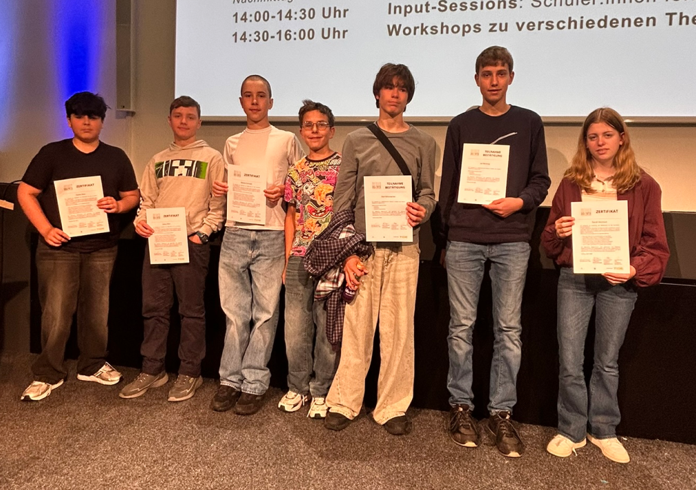 Medienscouts erhalten Zertifikate