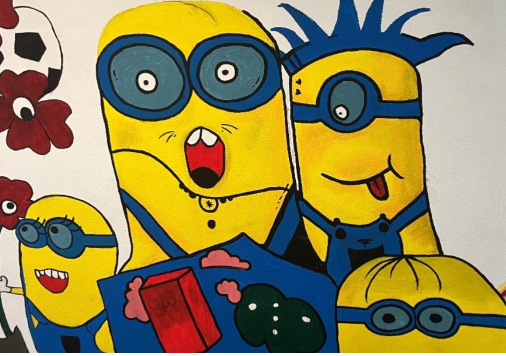 Minionsgemälde in der Schule