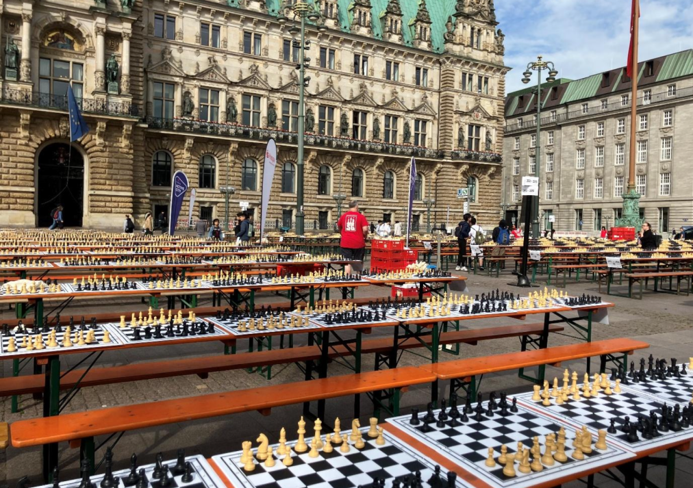 Schachturnier rechtes gegen linkes Alsterufe