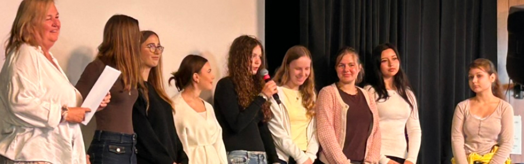 Medienscouts erhalten Zertifikate